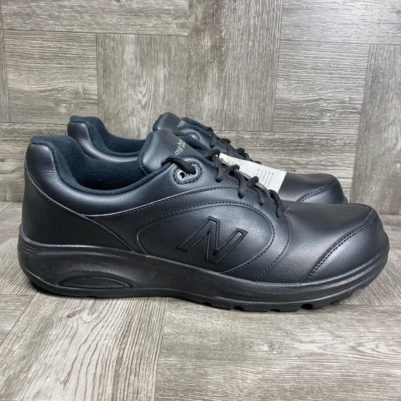 Balance 674 Walking Shoes 